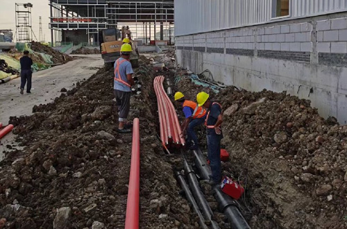 淮北工厂监控外围管道预埋施工
